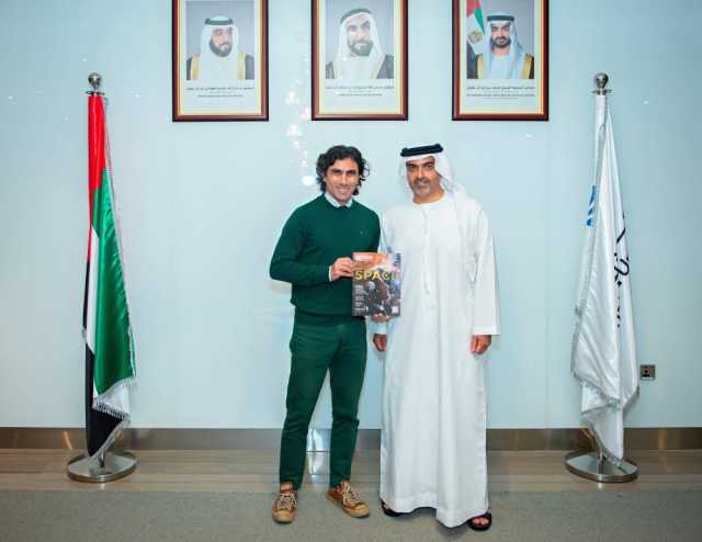 حامد بن زايد يكرم أكاديمياً بجامعة خليفة بعد تسمية كويكب باسمه