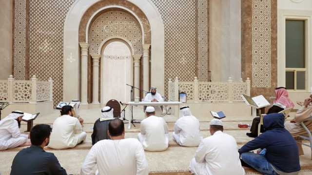 «إسلامية الشارقة» تنظم 11110 دروس ومحاضرات دينية