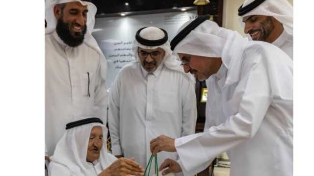 «خيرية الشارقة» تشارك منتسبي دار رعاية المسنين الاحتفال بيوم زايد للعمل الإنساني
