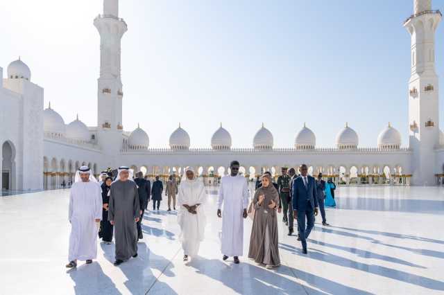 رئيس السنغال يزور جامع الشيخ زايد الكبير في أبوظبي