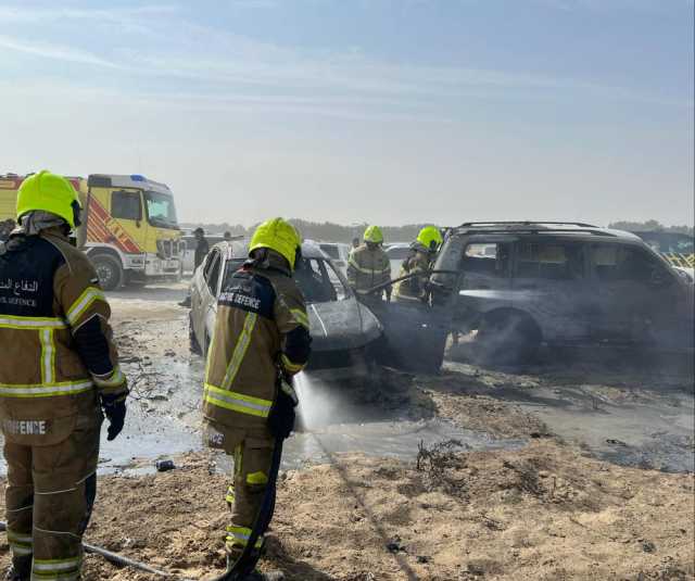 الدفاع المدني بدبي يسيطر على حريق مركبتين