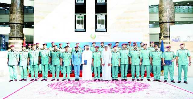 الخييلي يشهد حفل تخريج برنامج المتحدثين الرسميين بـ«الداخلية»