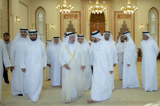 سلطان يفتتح مسجد الطياري في دبا الحصن