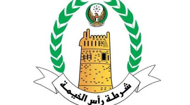 شرطة رأس الخيمة تختتم دورة تدريب كلاب الشرائح الإلكترونية