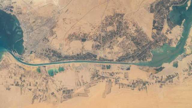 قناة السويس بعدسة النيادي من الفضاء