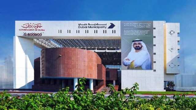 دبي تعيد فتح الحدائق العامة وشواطئ السباحة الليلية