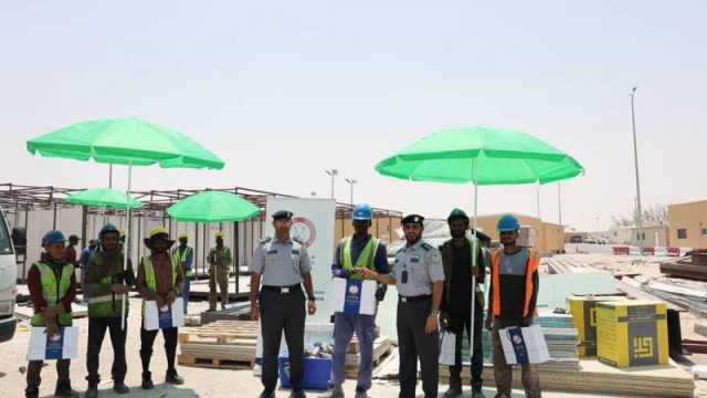 شرطة الظفرة تنفذ مبادرة «برد عليهم» الإنسانية