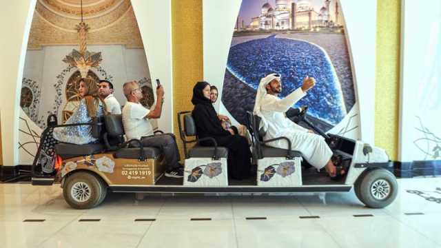 مركز جامع الشيخ زايد الكبير يحتفي بيوم السياحة العالمي