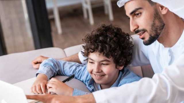 منها التدليل الزائد.. 6 أسباب للإدمان الإلكتروني عند الأطفال