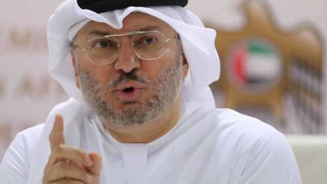 أنور قرقاش يبحث والمبعوث الأممي جهود حل الأزمة الليبية