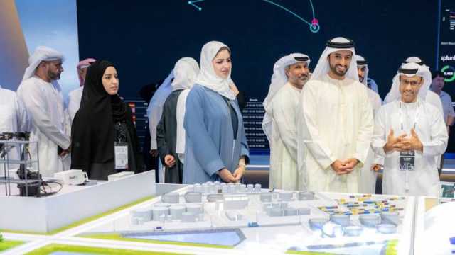 راشد بن حميد يطلع على أحدث تقنيات «جيتكس»