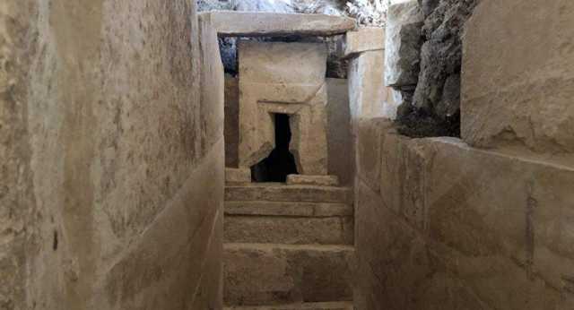 اكتشاف مقابر أثرية تعود إلى الحقبة الكنعانية في مدينة الخليل الفلسطينية