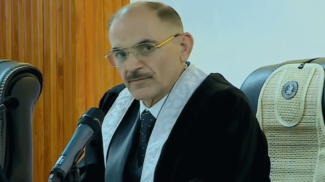 رئيس المحكمة الاتحادية يدعو الحكومة الاتحادية والإقليم ومجلس النواب العمل بالدستور