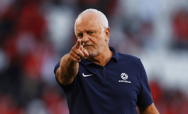 أرنولد يستدعي اللاعب (حسين علي)إلى قائمة المنتخب الوطني