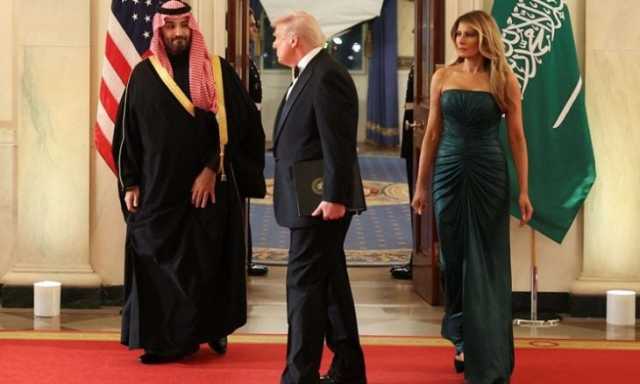 ميلانيا ترامب ترتدي فستاناً بلون العلم السعودي