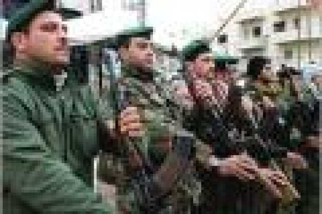 آخرها ما حدث بجنين.. لماذا يصر الأمن الفلسطيني على ملاحقة المقاومة بالضفة؟