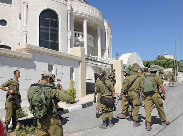 لماذا يستولي جيش الاحتلال على منازل الفلسطينيين في الضفة؟