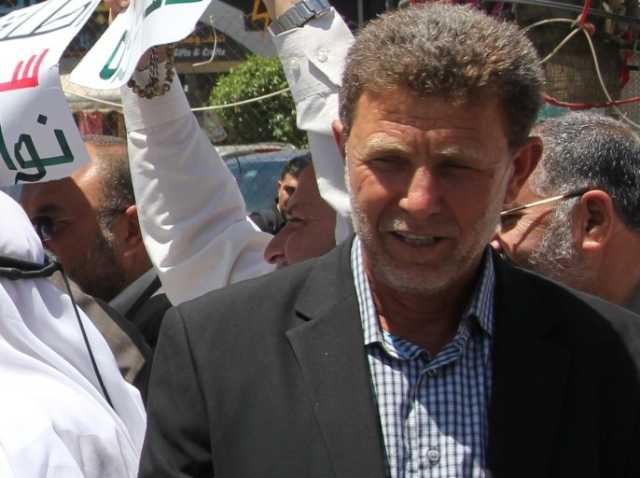 بينهم نائل البرغوثي.. أسرى فلسطينيون يبلغون ذويهم بقرار الإفراج عنهم