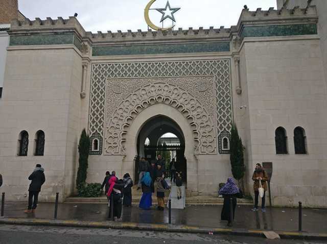 مسجد باريس يدعو الحكومة الفرنسية لإدانة التمييز ضد المسلمين