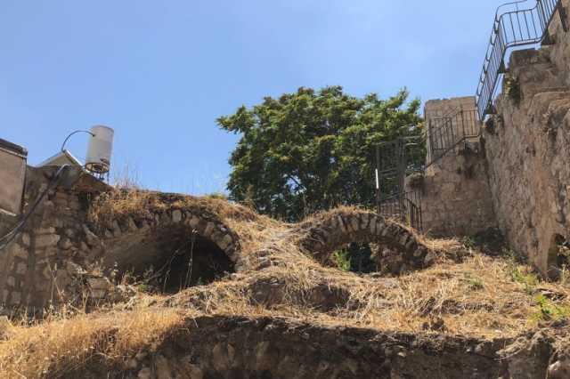 المدرسة المعظمية مؤسسة موقوفة على الأحناف في القدس