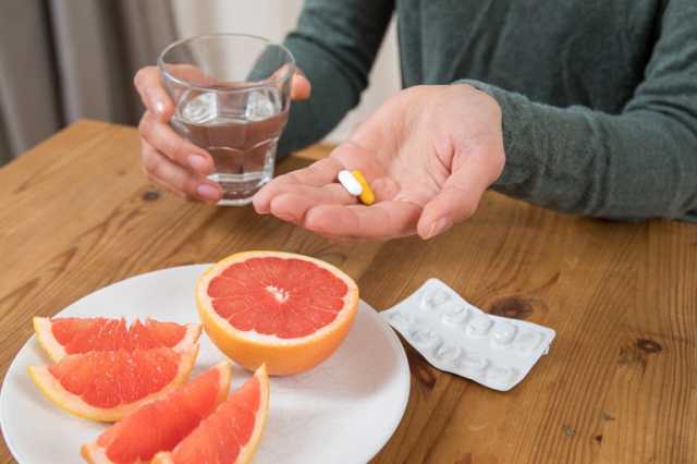 ‫احذر تفاعل “الستاتينات” مع هذه الأغذية والأدوية