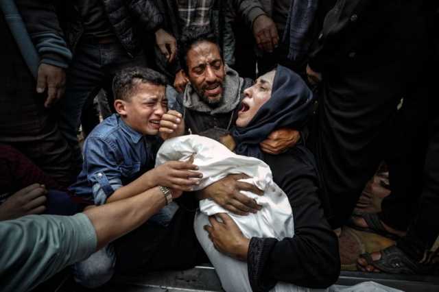 الأونروا: ينبغي ألا يموت طفل في القرن الـ21 بغزة لأنه يحتاج إلى بطانية