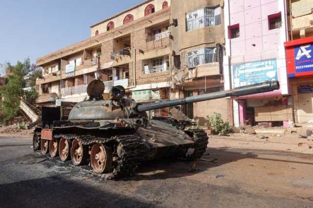 حياتنا قطعة من الجحيم.. سودانيون: فخ الحرب يحاصرنا