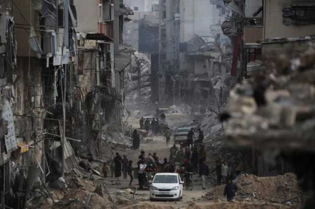 الاحتلال يقصف وسط وجنوب غزة وانتشال جثامين عشرات الشهداء بخان يونس