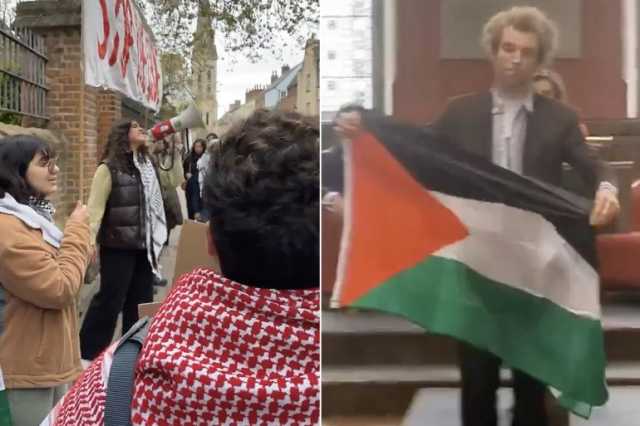 طلاب بأكسفورد يحتجون على استضافة بيلوسي ويقاطعون كلمتها