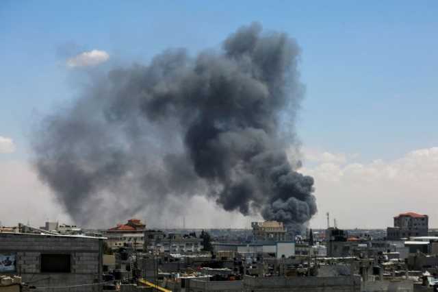 غارات كثيفة على غزة والقسام تقصف مستوطنة بالصواريخ