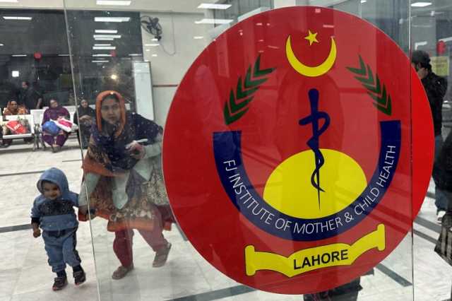 لوفيغارو: تفاصيل مثيرة بشأن إصابة آلاف الأطفال بالإيدز في باكستان