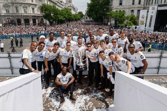 ريال مدريد يحتفل باللقب الـ36 لليغا ويتطلع للفوز بنهائي أبطال أوروبا وضم مبابي