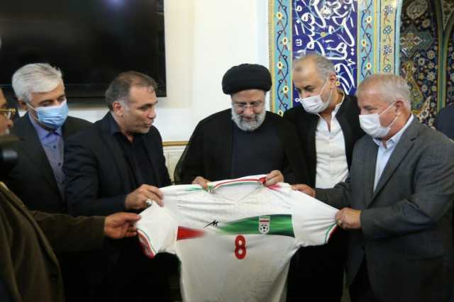 هكذا اقترن رقم 8 بالرئيس الإيراني الراحل