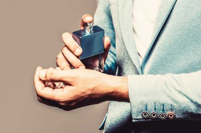 في صيف حار جدا.. كيف تختار العطر المناسب بدون التعرض للالتهابات؟