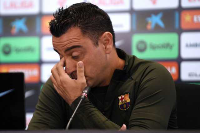 خطأ فادح تسبب بإقالة تشافي من تدريب برشلونة