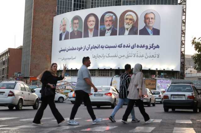 اتهامات بالتخوين.. ما سبب الغضب من رؤساء إيران السابقين؟