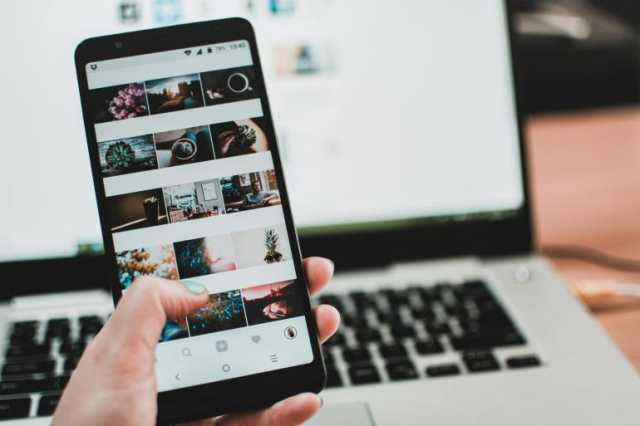 مرايا الآيفون وماك.. اكتشف ميزة العكس في آبل التي تعزز تجربتك الرقمية