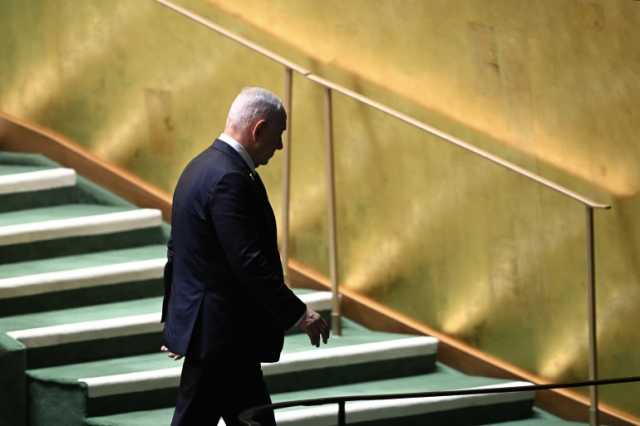 هآرتس: جرائم مكتب نتنياهو قد تضاهي جرائم عصابات المافيا