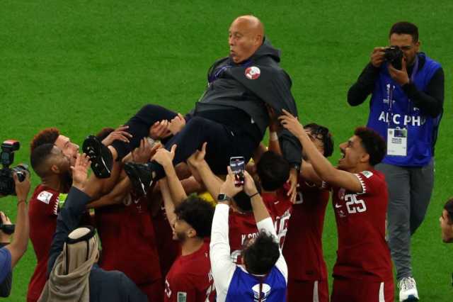 الإسباني لوبيز يواصل مهامه مدربا لمنتخب قطر حتى 2026