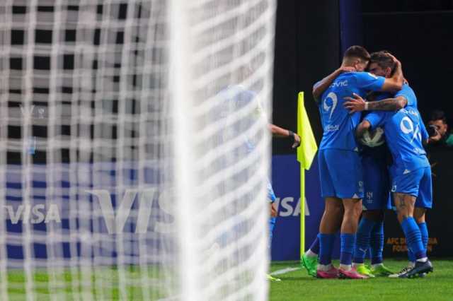 الهلال يكتب التاريخ في الكرة السعودية