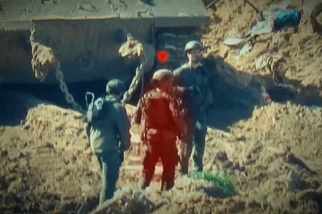 إصابة 11 عسكريا إسرائيليا في غزة والقسام تستهدف غرف القيادة في نتساريم