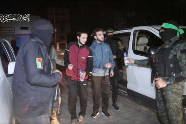 وزير إسرائيلي يتحدث عن نافذة لصفقة تبادل وواشنطن تعلن تحقيق تقدم
