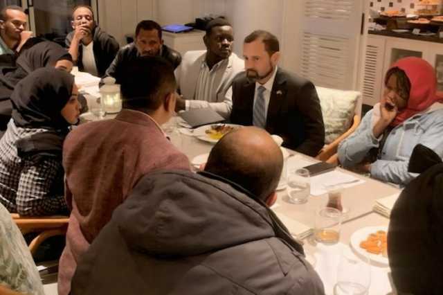 المبعوث الأميركي يستعجل حل الأزمة السودانية بلا عصا سحرية