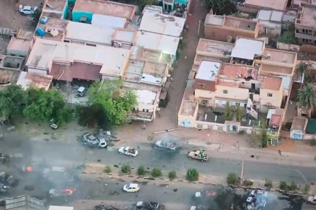 السودان.. قصف متبادل بين الجيش والدعم السريع والبرهان يتعهد بمواصلة التقدم