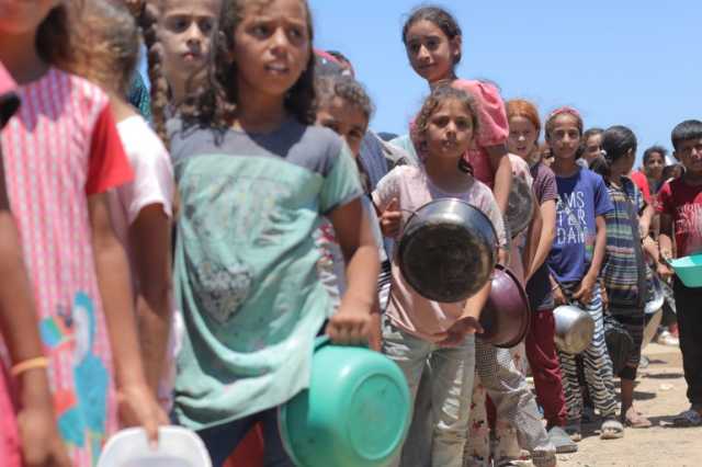 الحصار يطحن غزة.. أطفالها جوعى ومرضاها في عداد الموتى