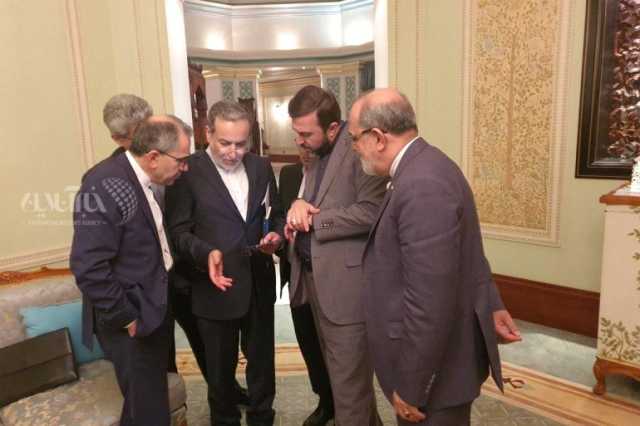 كيف يقرأ خبراء إيرانيون مباحثات طهران وواشنطن في مسقط؟