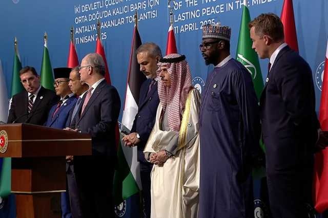 اللجنة العربية الإسلامية تطالب بتوحيد غزة والضفة تحت حكم السلطة الفلسطينية