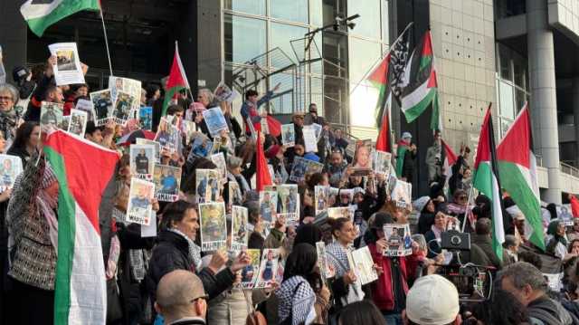 بالفيديو.. وقفة تضامنية وسط باريس للتنديد باستهداف الصحفيين في قطاع غزة