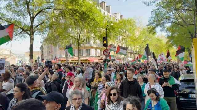 في باريس.. مظاهرات داعمة و أخرى رافضة لمارين لوبان تتحول لنصرة الفلسطينيين