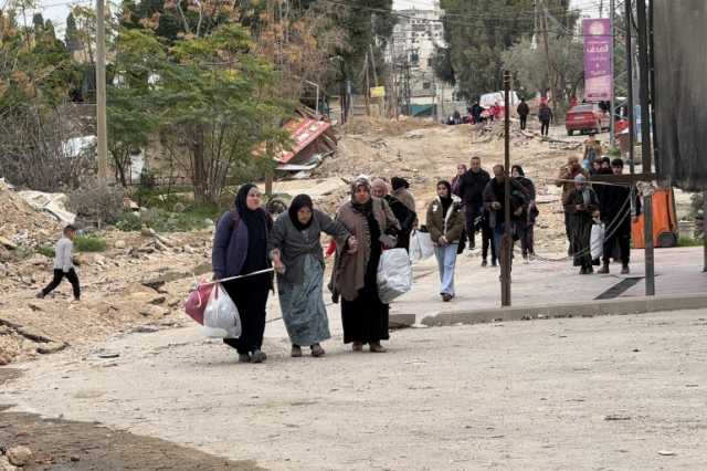 ألفا طالب يكابدون لتقديم امتحانات الثانوية من مآوي النازحين بالضفة الغربية
